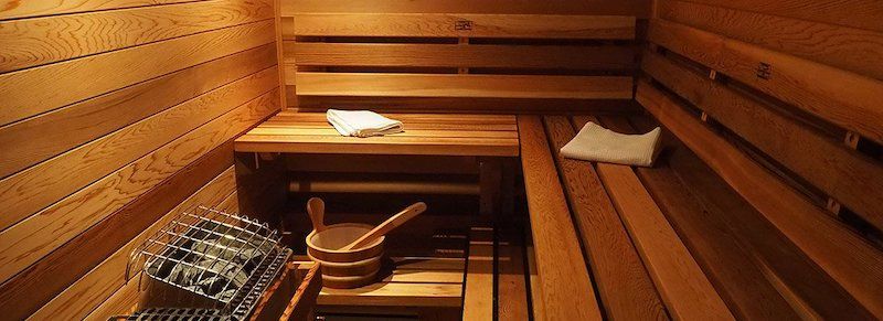 Nên ở trong phòng xông hơi khô khô (sauna) trong bao lâu?